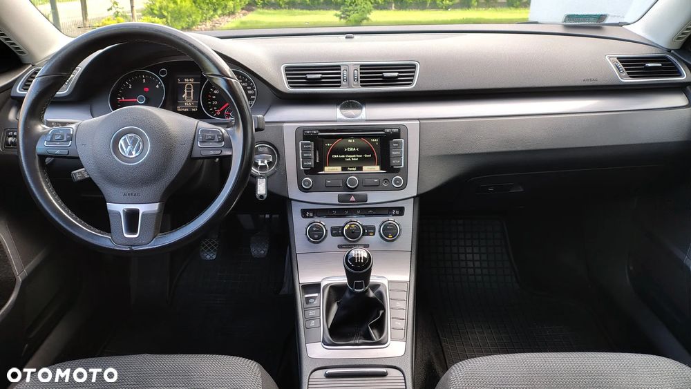 Volkswagen Passat 2.0 Blue TDI SCR Comfortline - 5
