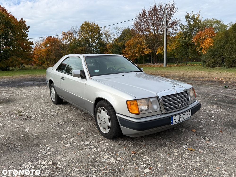 Mercedes-Benz W124 1991 photo 2