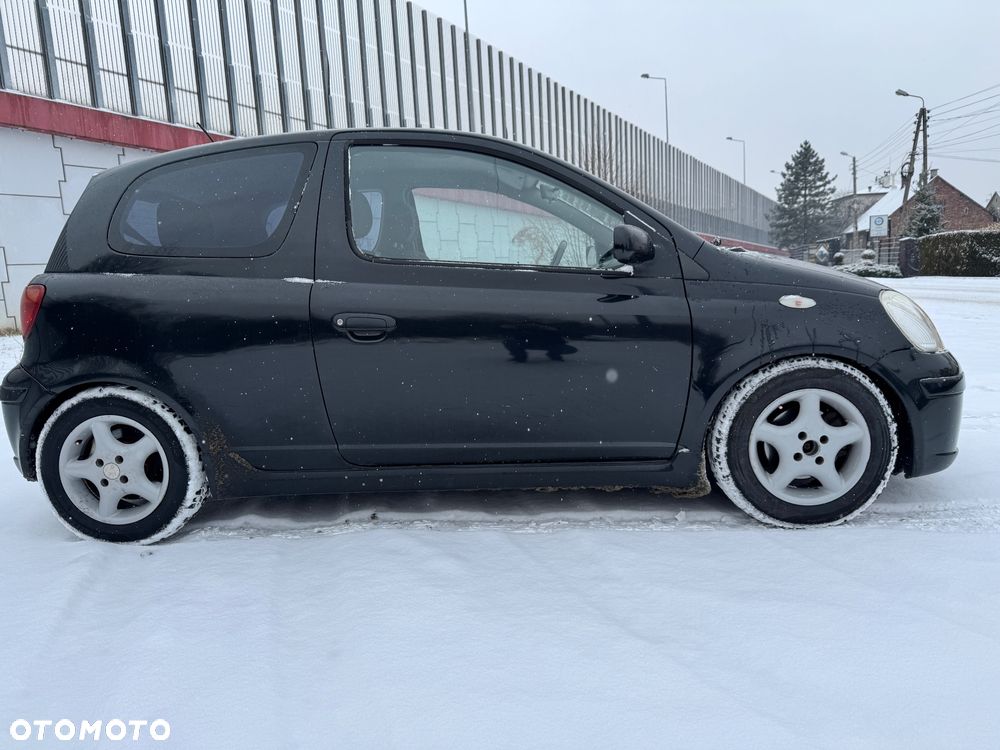 Toyota Yaris - 9
