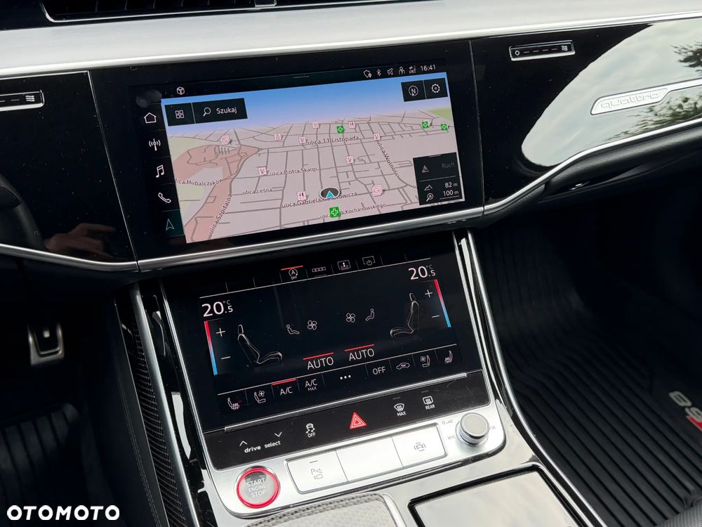 Audi S8 - 16