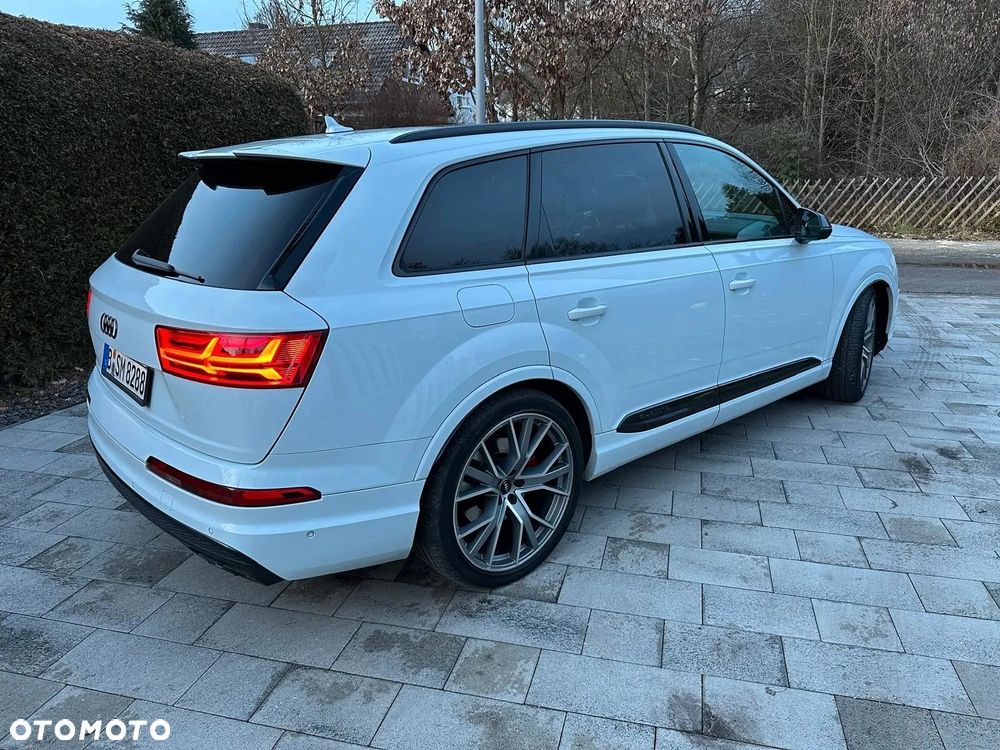 Audi Q7 2018 photo 2