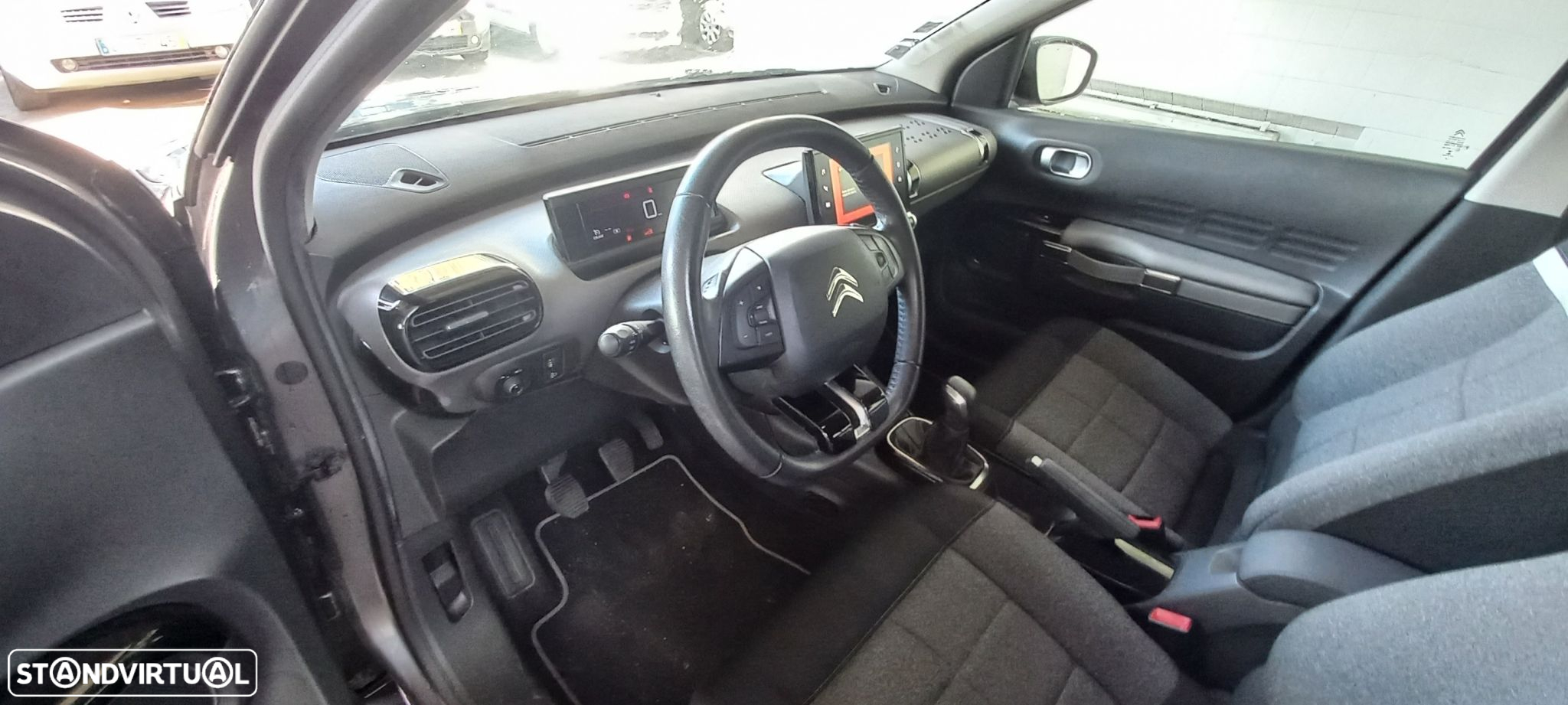 Citroën C4 Cactus 1.2 PureTech Shine - 4