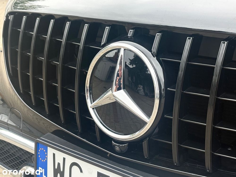 Mercedes-Benz GLC 300 4Matic 9G-TRONIC - 9