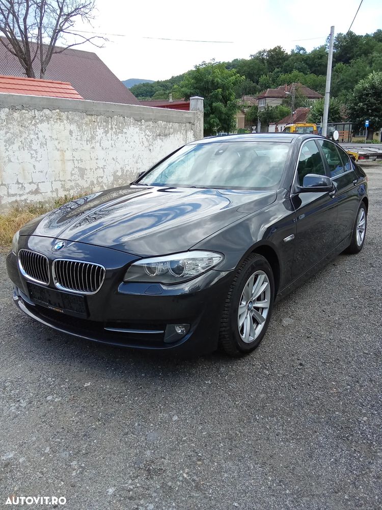 BMW Seria 5 520d Luxury Line - 1
