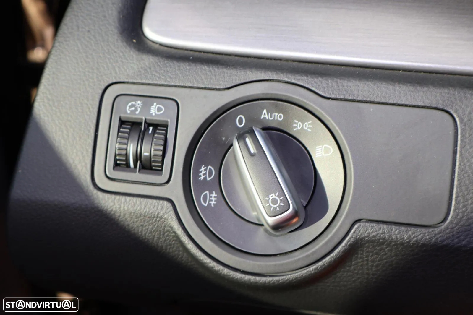 VW Passat 1.6 TDI BlueMotion - 21