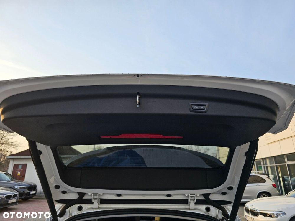 BMW X1 - 16