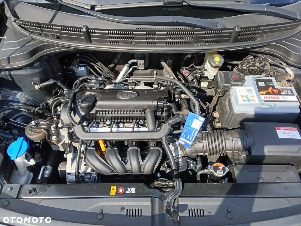 Kia Rio - 36