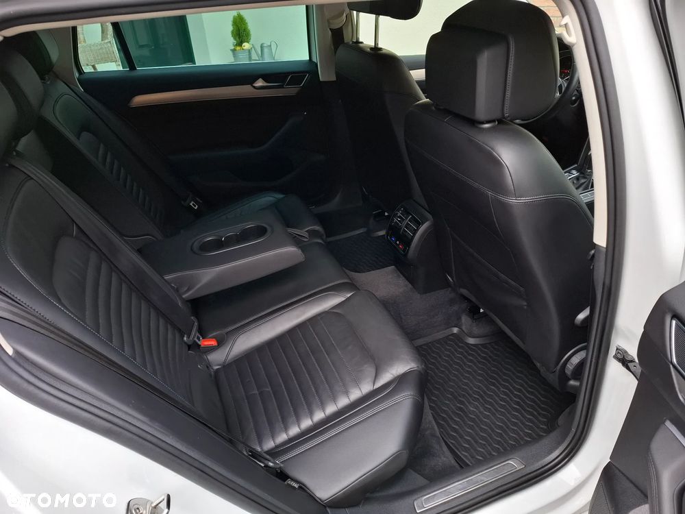 Volkswagen Passat 2.0 TDI BMT Highline DSG - 16
