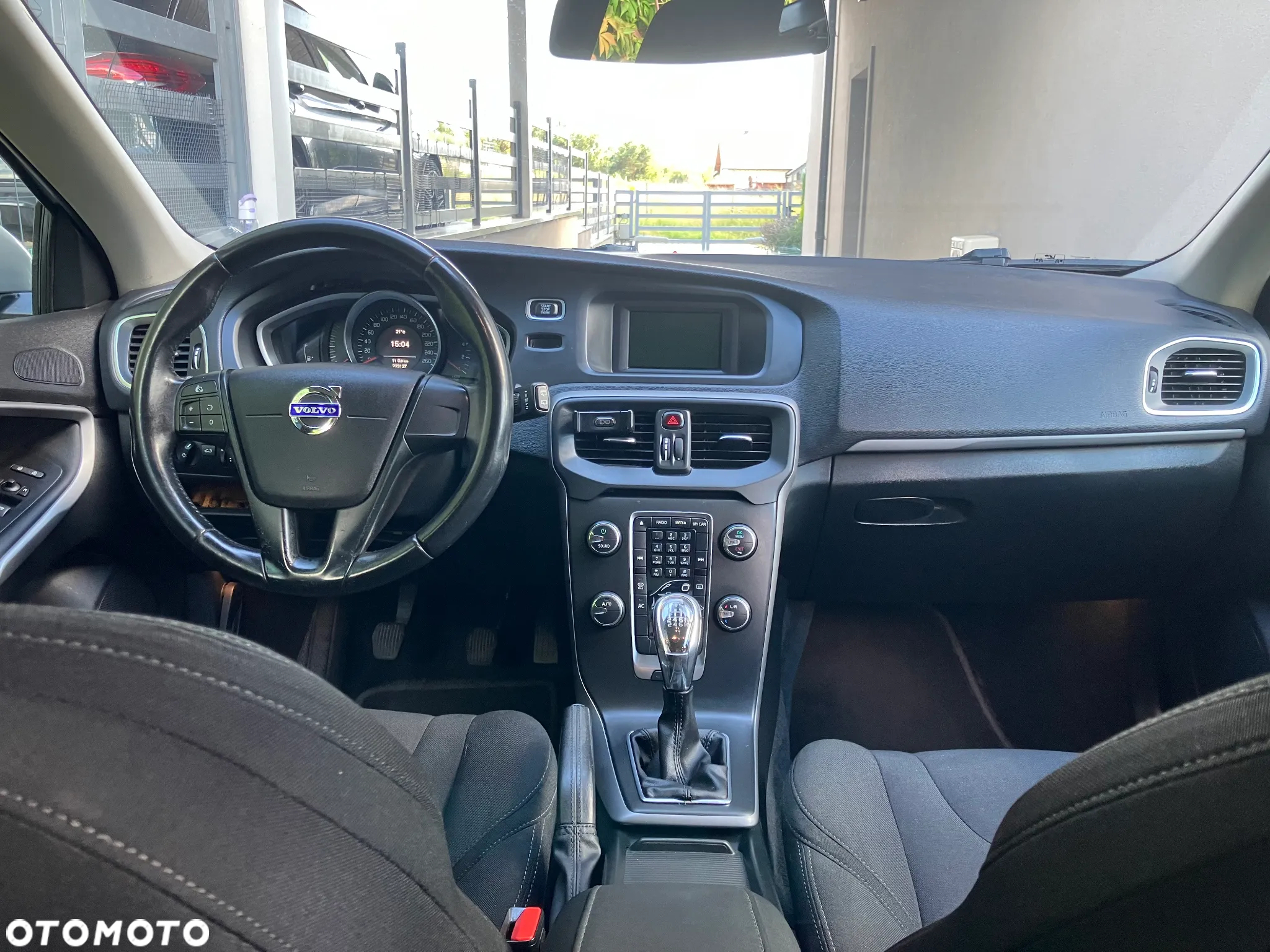 Volvo V40 D3 Kinetic - 6