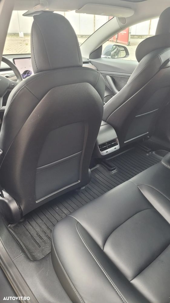 Tesla Model 3 Standard Reichweite Plus Hinterradantrieb - 21