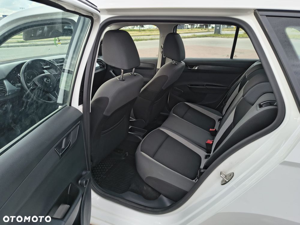 Skoda Fabia 1.0 Ambition - 11