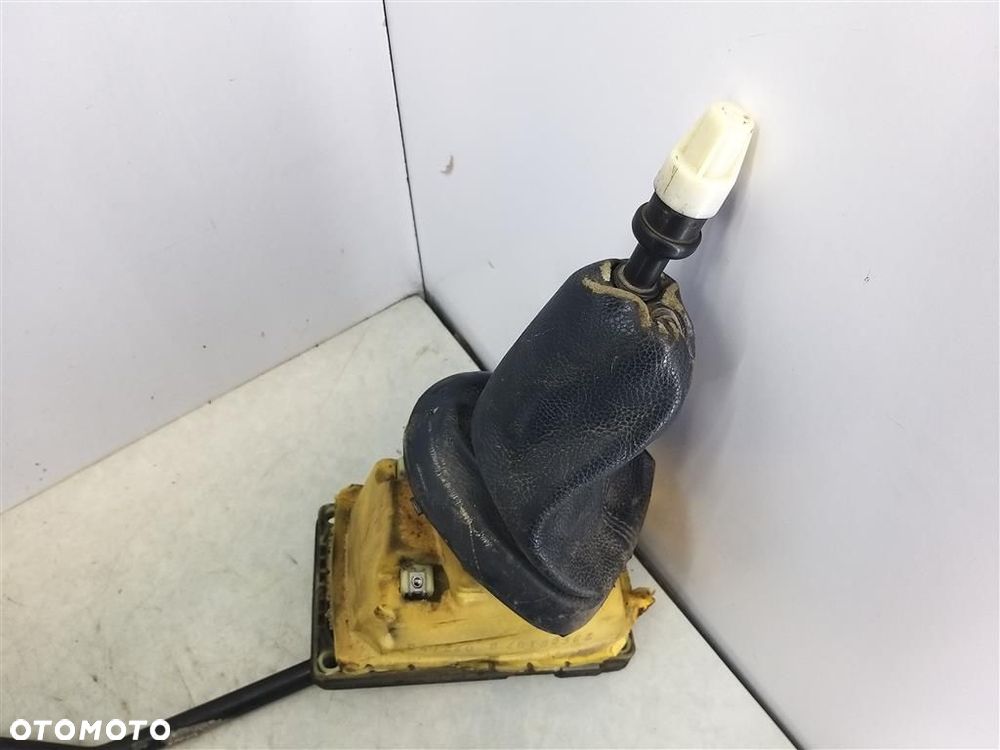 Mechanizm zmiany biegów lewarek Renault Scenic I 1997-2001 1.9 DCI - 2
