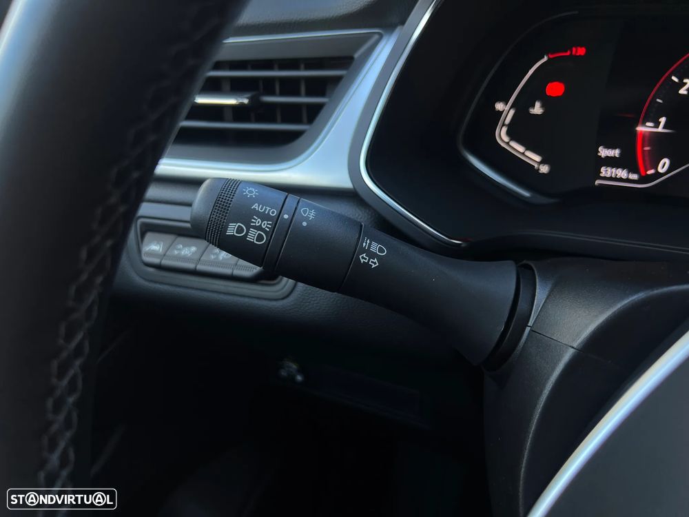 Renault Captur 1.0 TCe Techno Bi-Fuel - 11