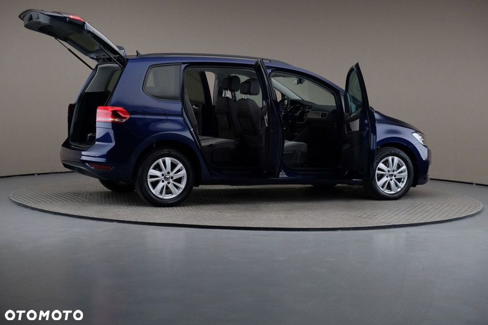 Volkswagen Touran - 6