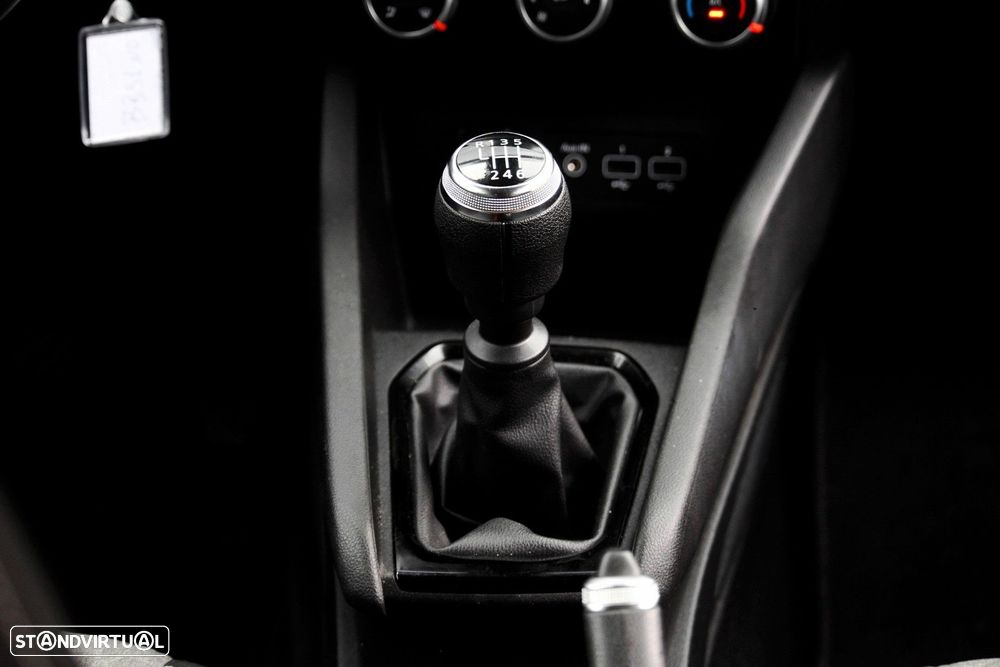 Renault Clio 1.0 TCe Evolution - 24