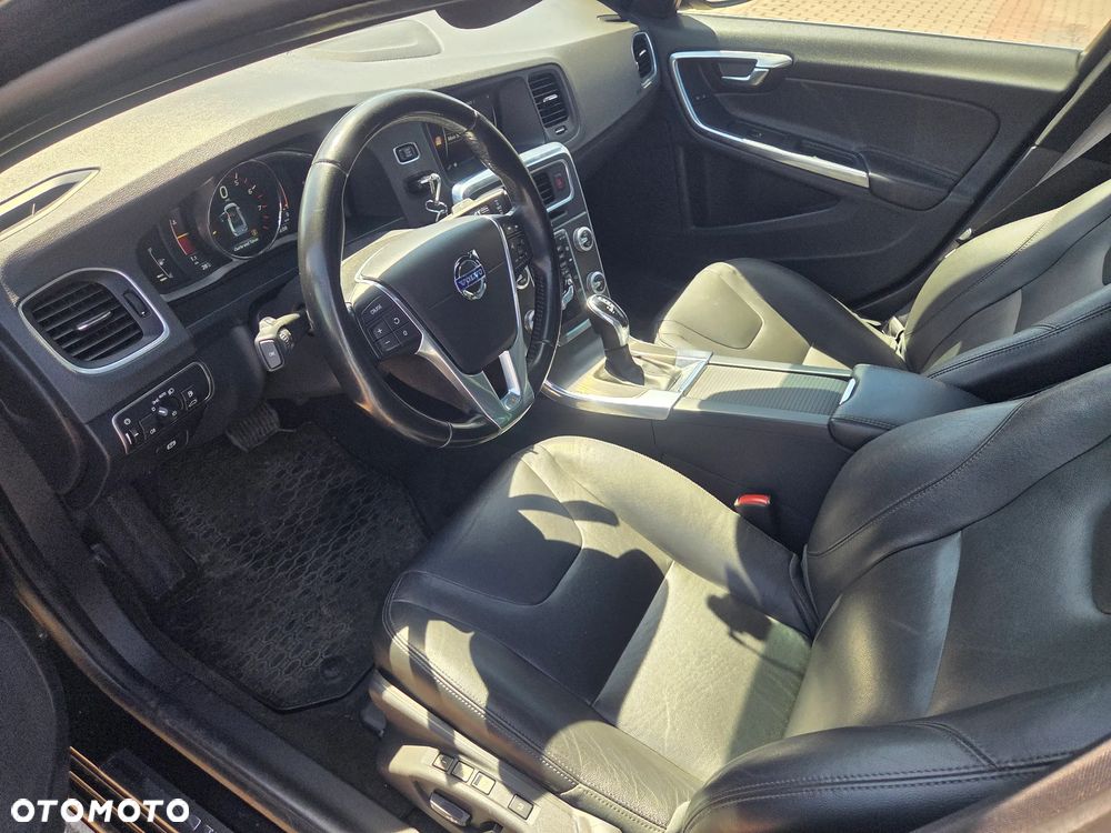 Volvo S60 2.5 T5 AWD - 11