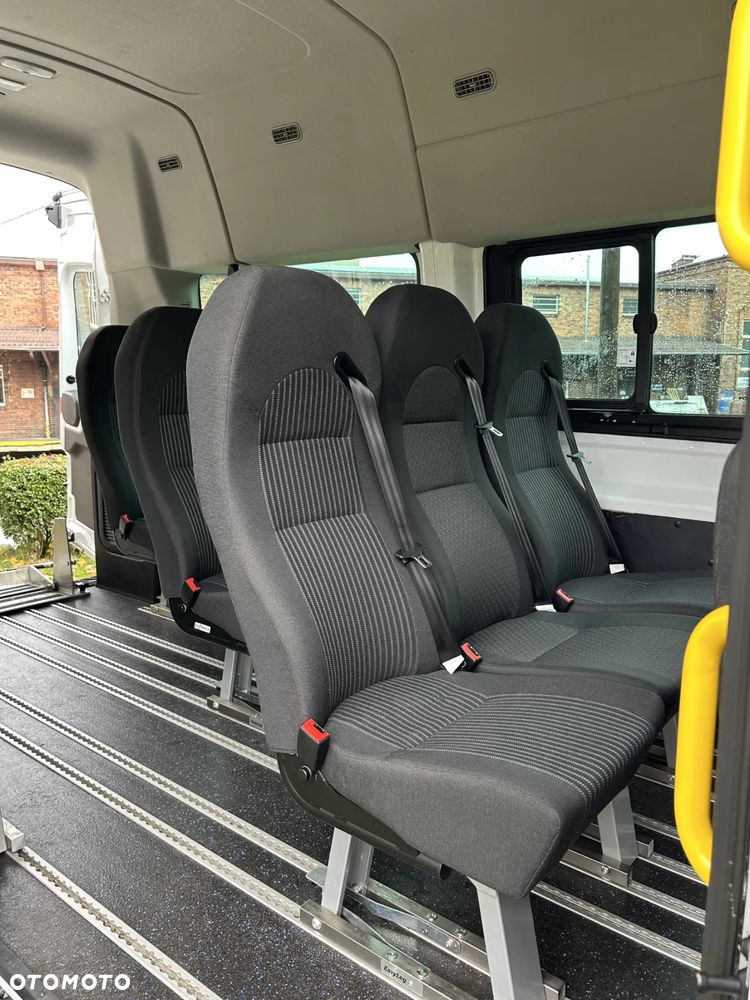 Ford Transit - 21