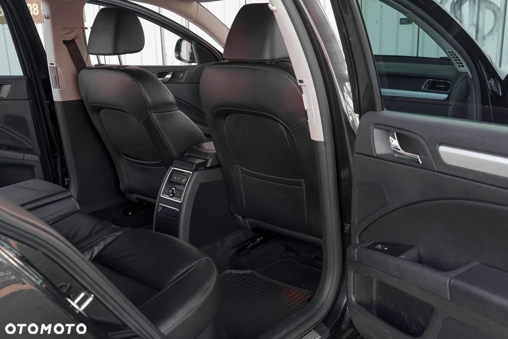 Skoda Superb 2.0 TDI DSG FAMILY - 19