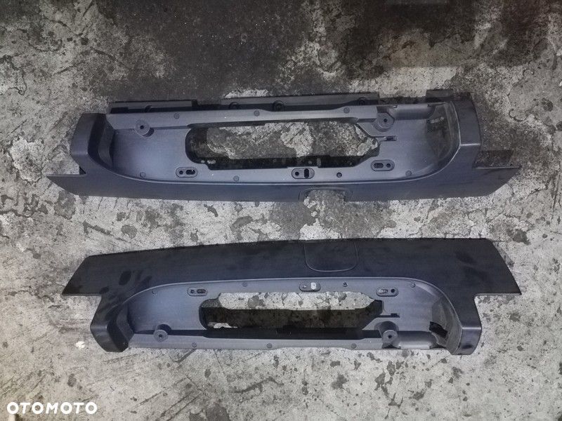 obudowa lampy tył trafic vivaro primastar 07+ - 16