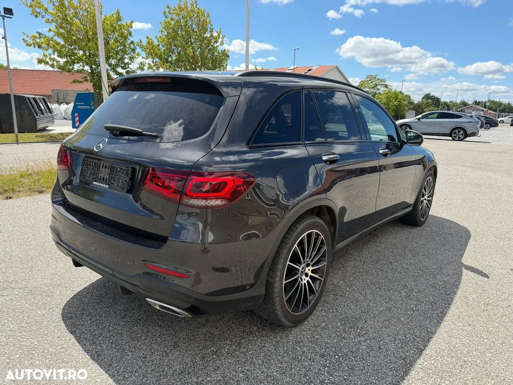 Mercedes-Benz GLC 300 d 4MATIC 9G-TRONIC AMG Line - 5