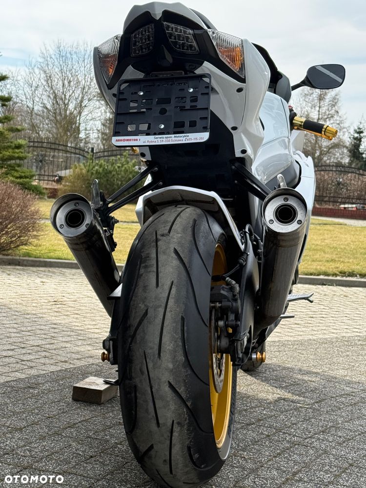 Suzuki GSX-R - 10