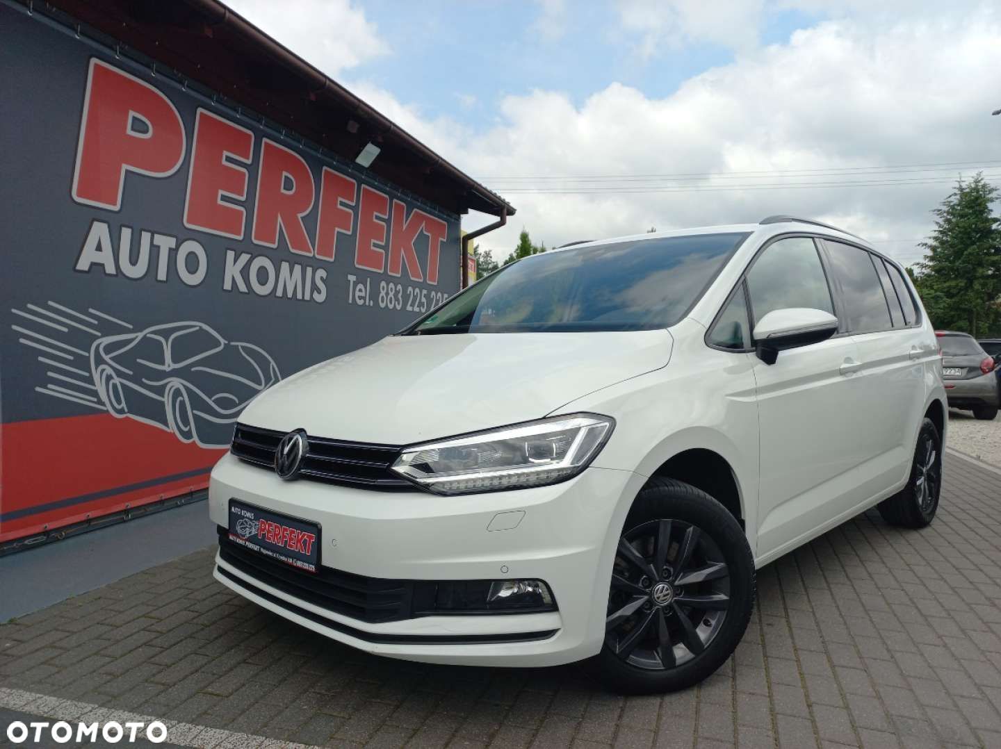 Volkswagen Touran - 1