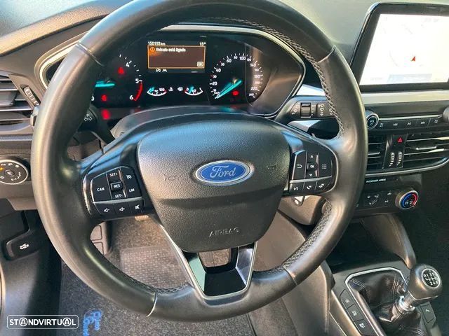 Ford Focus SW 1.5 EcoBlue S&S COOL&CONNECT - 16