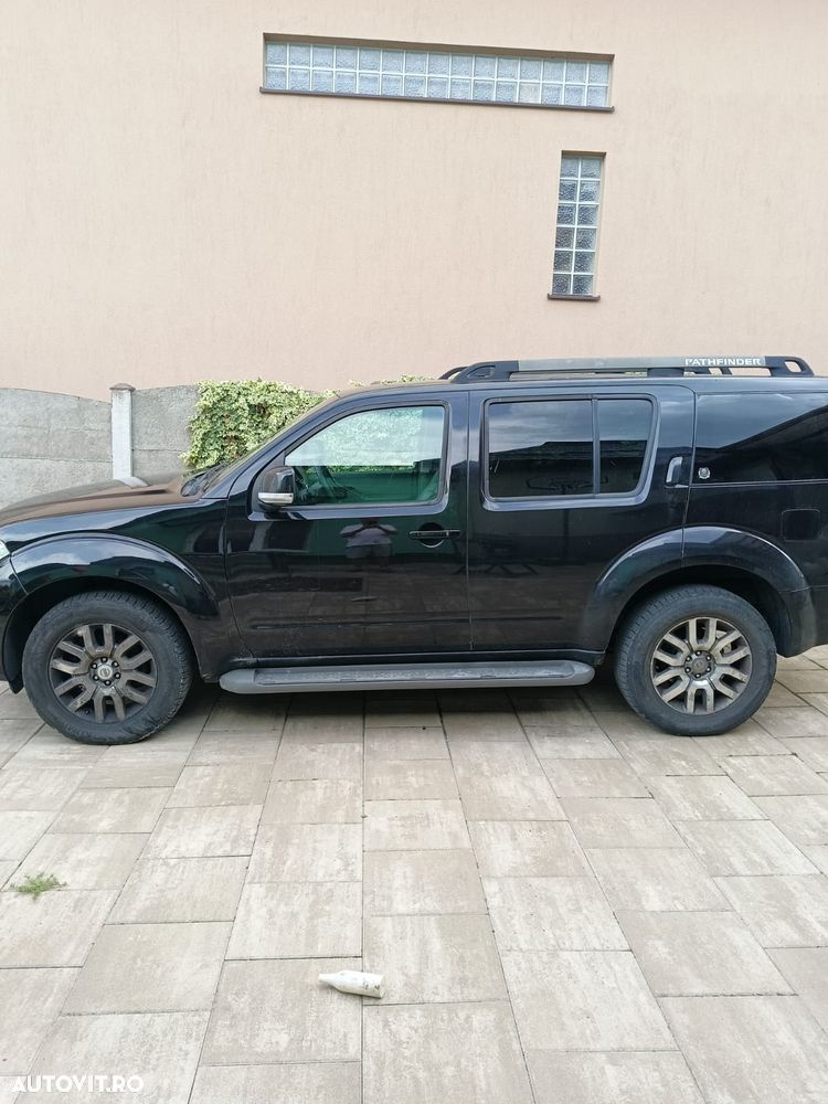 Nissan Pathfinder - 9