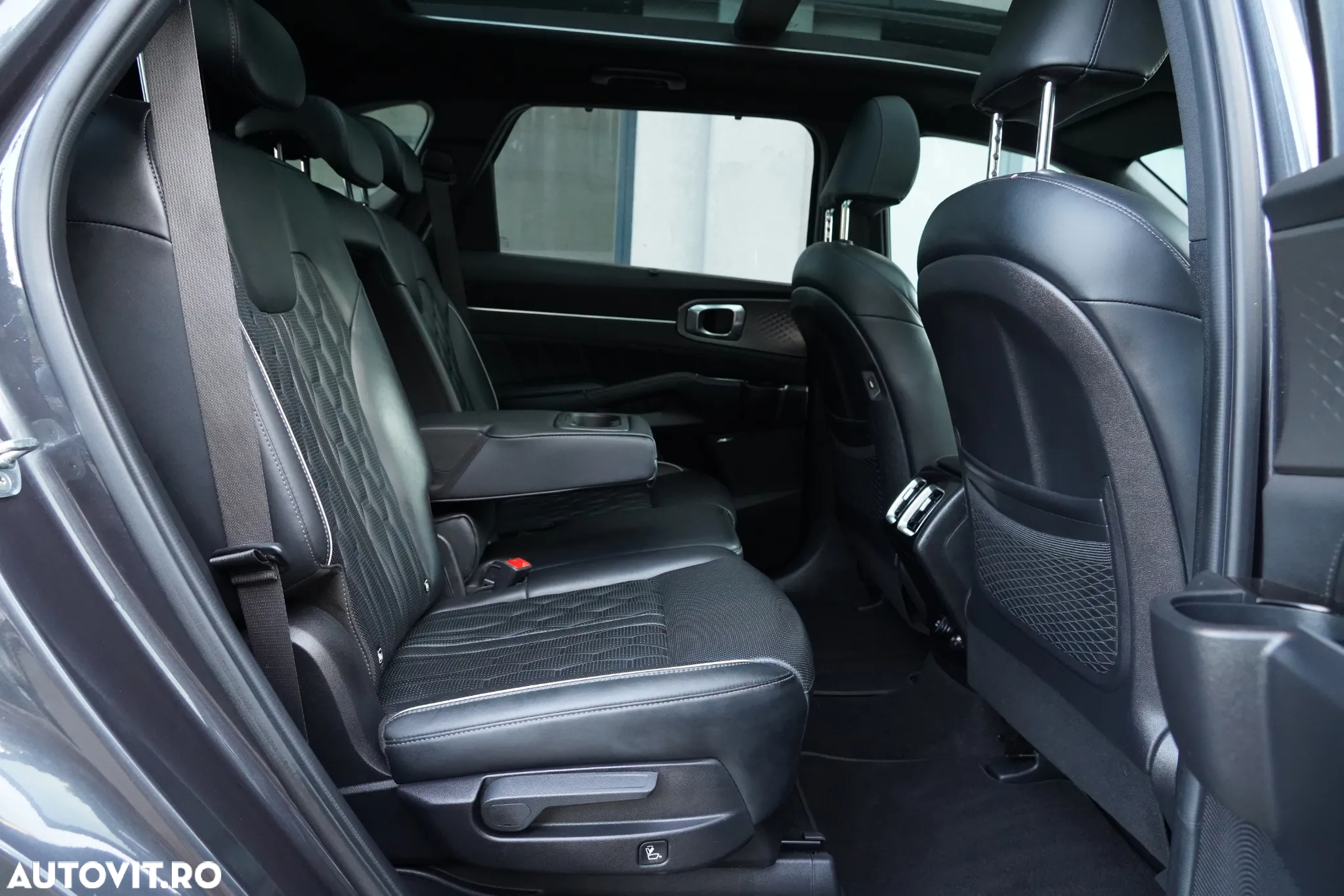 Kia Sorento 1.6 T-GDI PHEV 6AT 4x4 7P Premium+ - 13