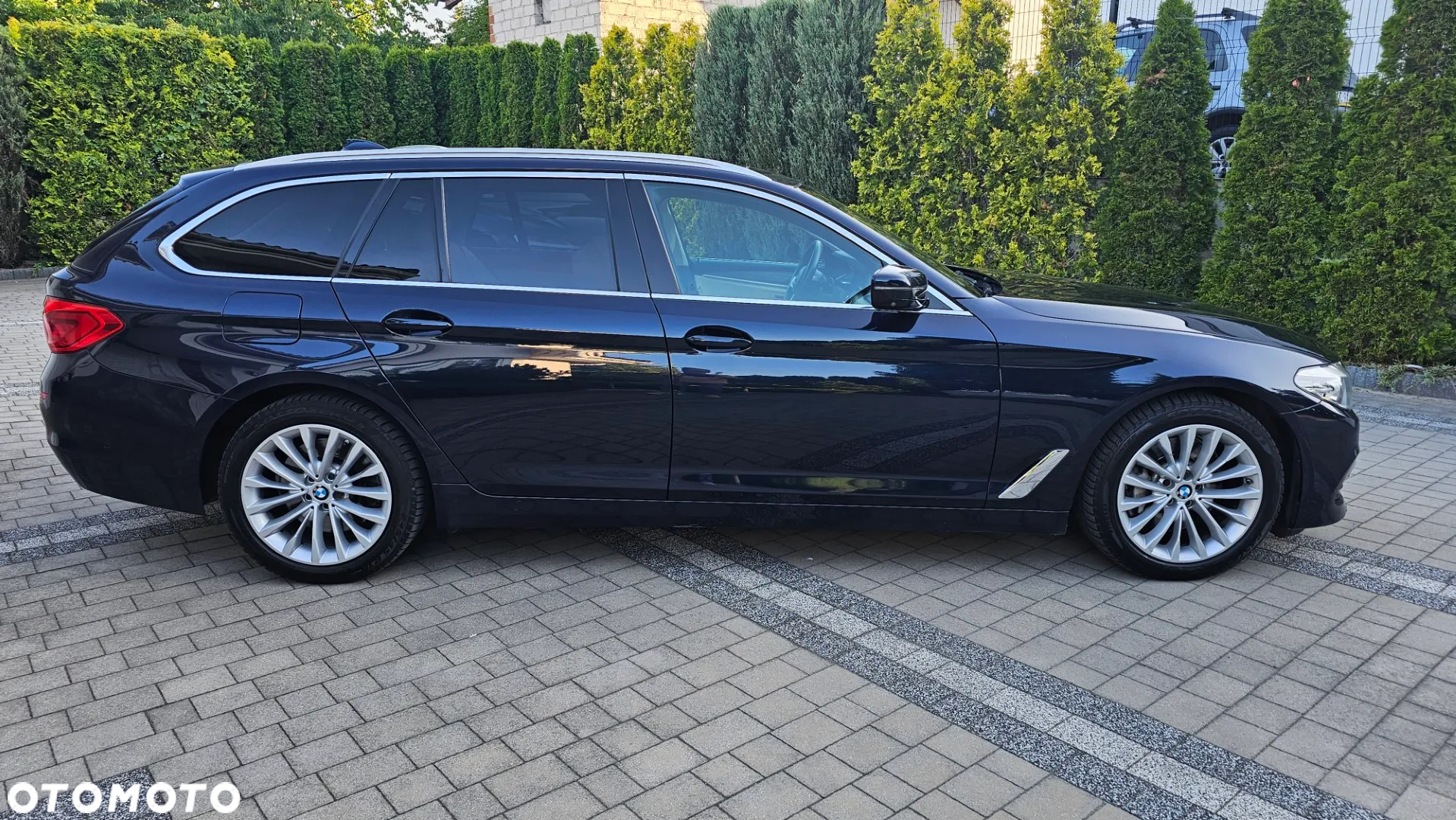 BMW Seria 5 530d xDrive Luxury Line - 6