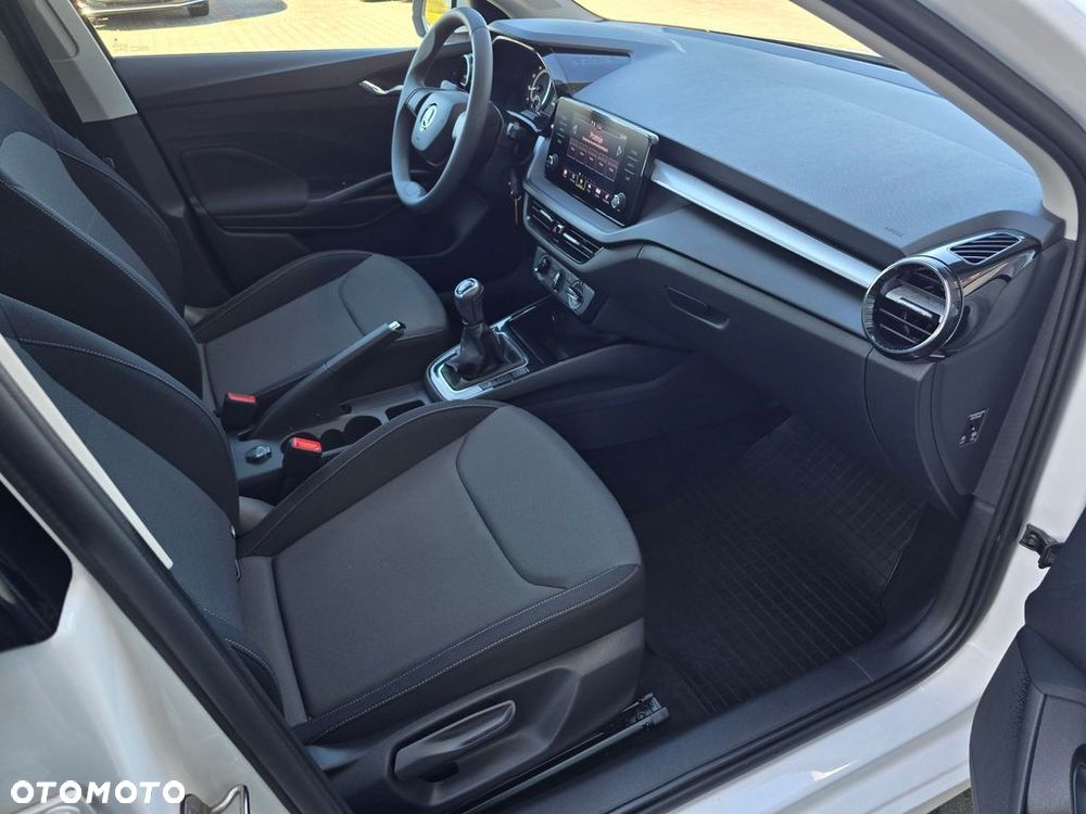 Skoda Fabia 1.0 Ambition - 10