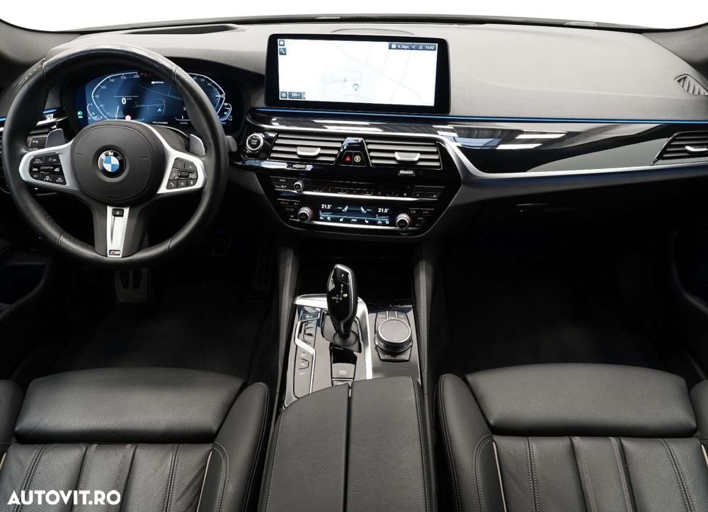 BMW Seria 5 520i Aut. M Sport Edition - 10