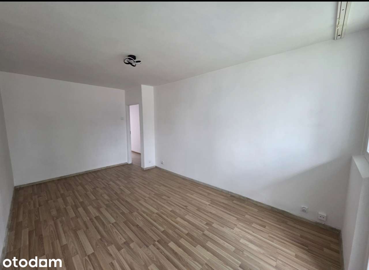 Przytulne mieszkanie na parterze z balkonem w Polkowicach