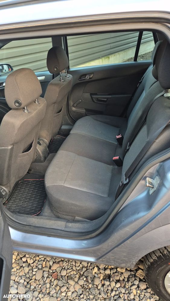 Opel Astra 1.7 CDTI DPF Edition - 12