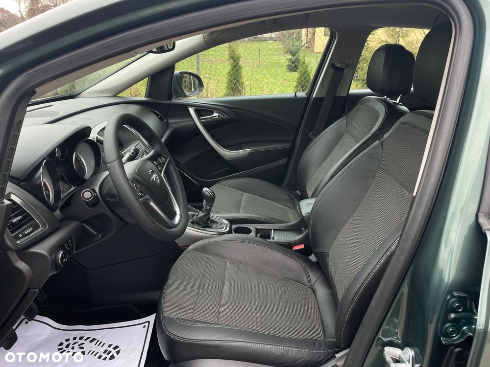 Opel Astra 1.7 CDTI Cosmo - 6