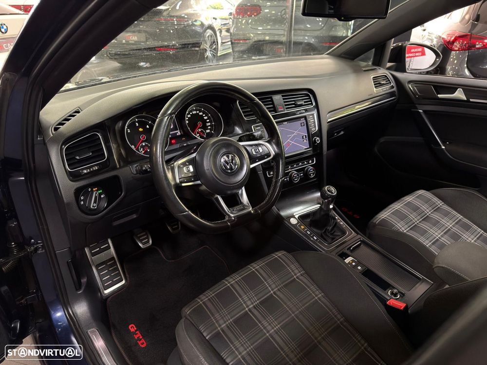 VW Golf 2.0 TDI GTD - 26