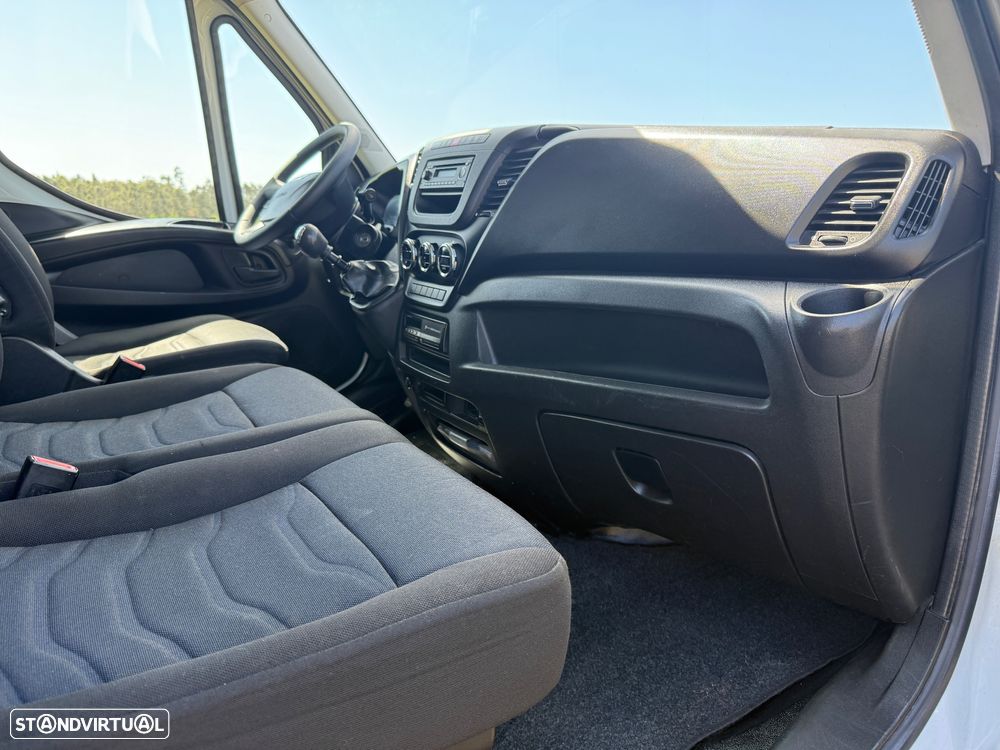 Iveco DAILY 35/180 - 21