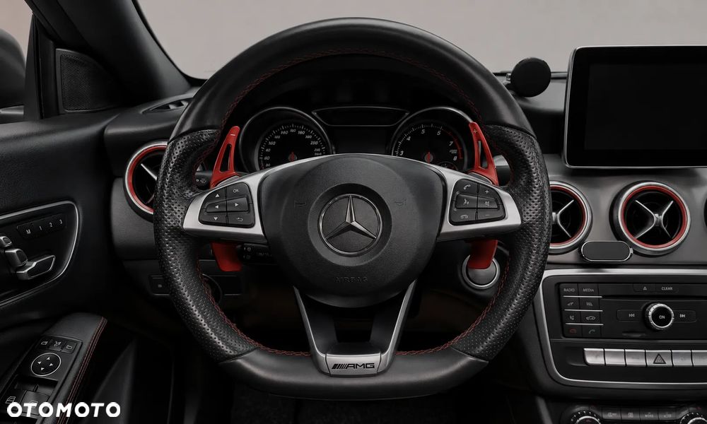 Mercedes-Benz CLA 250 4-Matic AMG Line - 9