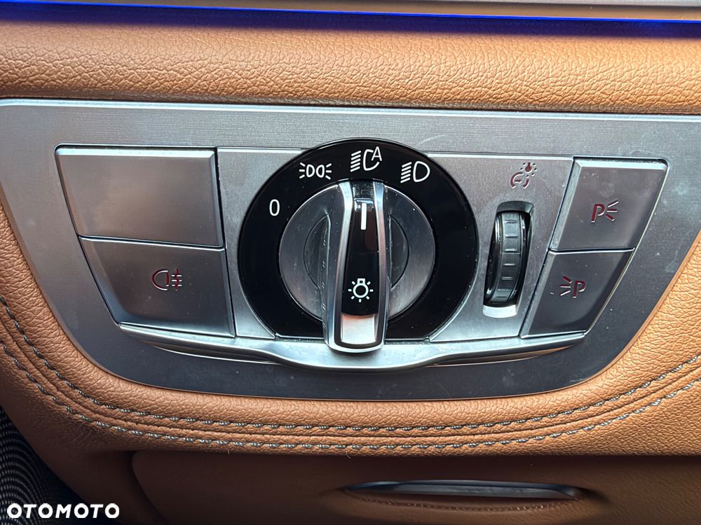 BMW Seria 7 - 19