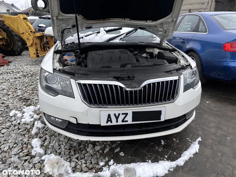 Zderzak przedni SKODA SUPERB 2014 - 1