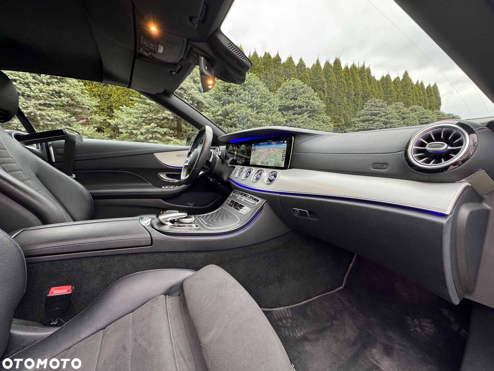 Mercedes-Benz Klasa E 220 d Cabrio 9G-TRONIC AMG Line - 21