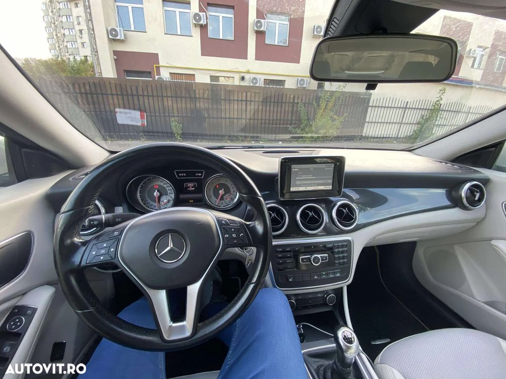 Mercedes-Benz CLA 180 - 7
