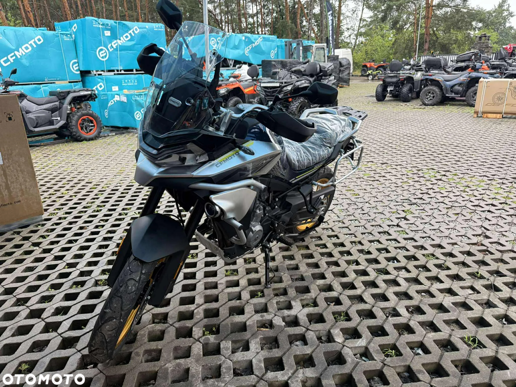 CFMoto MT - 6