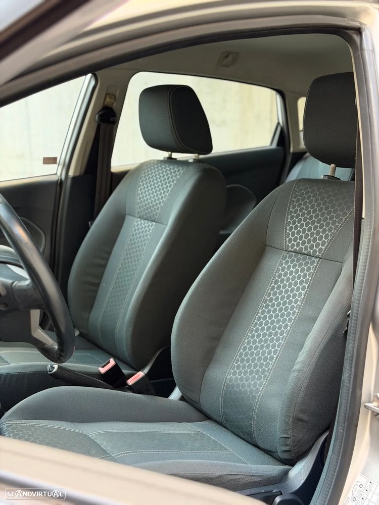 Ford Fiesta 1.25 Titanium - 12
