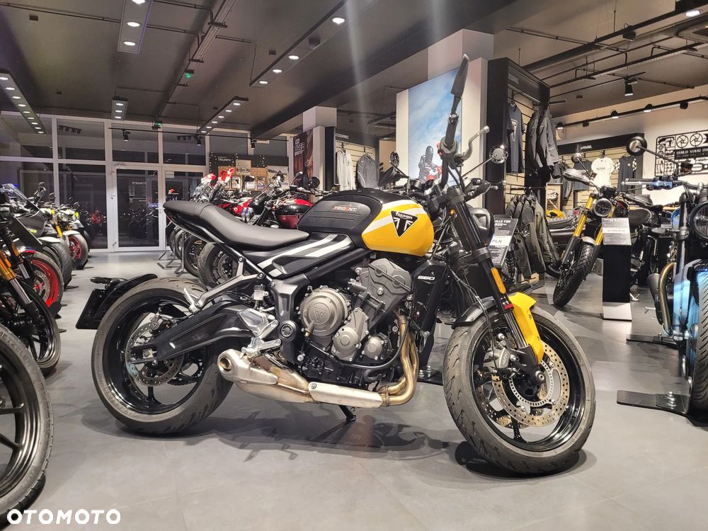 Triumph Trident - 4