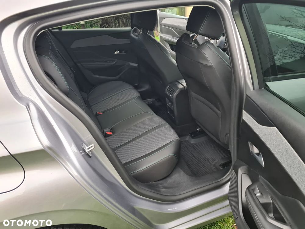 Peugeot 308 1.2 PureTech Allure Pack S&S - 8