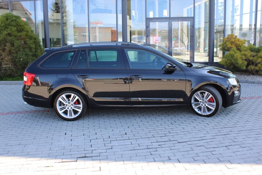 Skoda Octavia 2.0 TSI (Green tec) DSG RS - 6