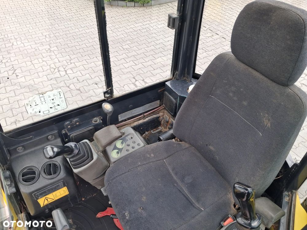 Yanmar ViO 20-4 - 14