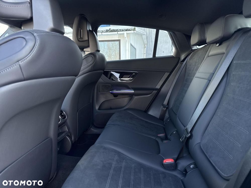 Mercedes-Benz GLC - 14