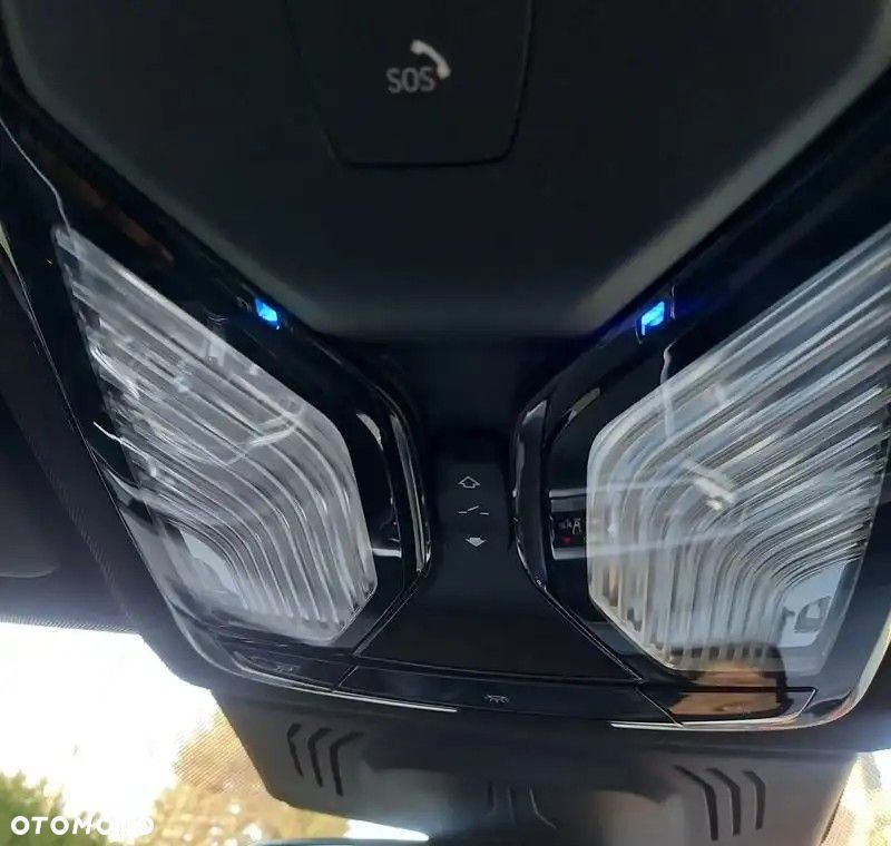 BMW Seria 3 330e xDrive M Sport sport - 28